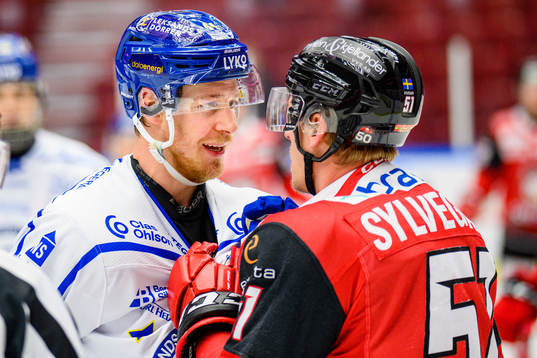 Malmö Redhawks Emil Sylvegård och Leksands Carter Ashton