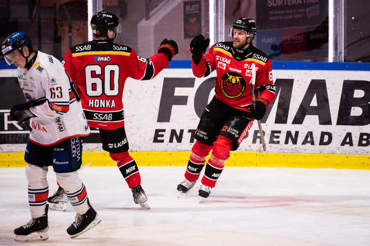Luleås Linus Omark jublar