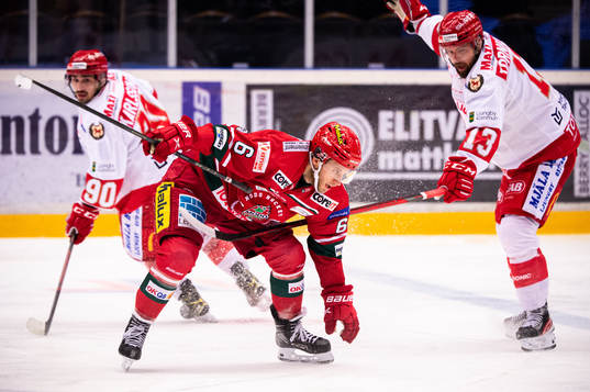 Modos Josef Ingman och Troja-Ljungbys  Tobias Törnkvist