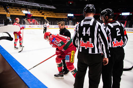 Modos Oscar Pettersson har ont