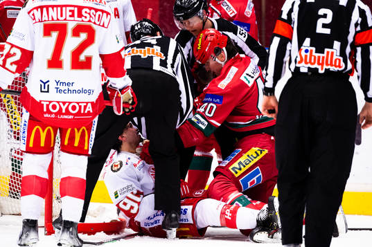 Modos David Bernhardt och Troja-Ljungbys Kevin Karlsson