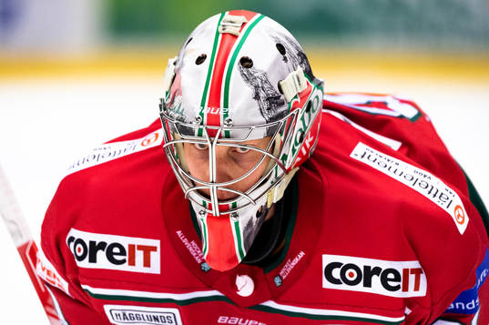 Modos målvakt Henrik Tikkanen