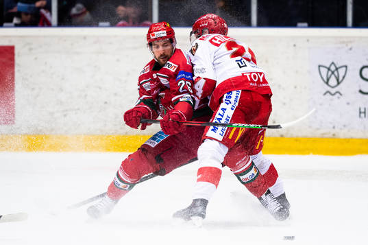 Modos Emil Wahlberg och Troja-Ljungbys Joakim Hillding