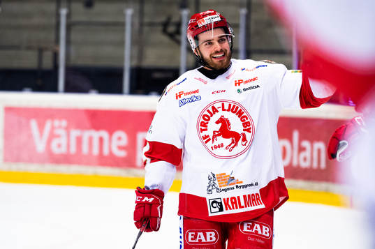Troja-Ljungbys Arvid Segerstedt jublar