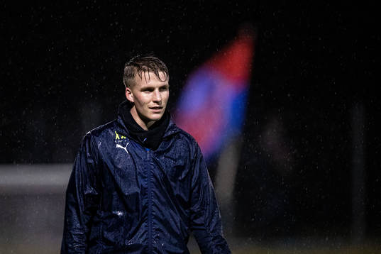 Casper Widell nder en träning med Helsingborg