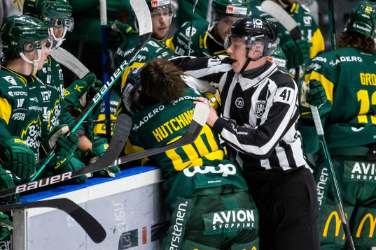 s Victor Sjöholm i bråk