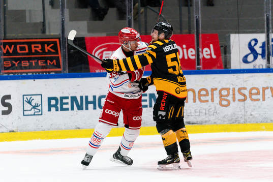 Timrås Ty Rattie och Skellefteås Oskar Nilsson