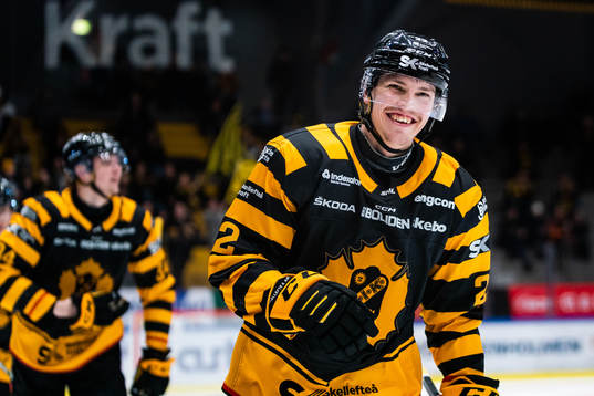 Skellefteås Jonathan Johnson jublar