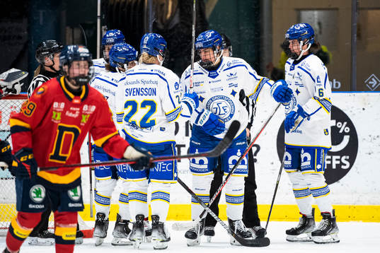 Leksands Ella Albinsson jublar