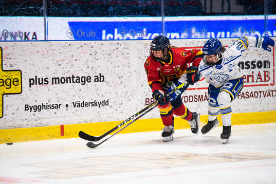 Leksands Phoebe Staenz och Djurgårdens Wilma
