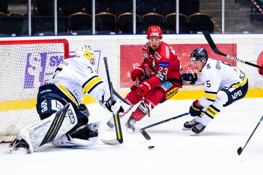 s Victor Sjöholm