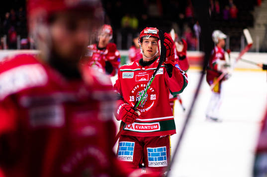 Modos Max Tjernström jublar