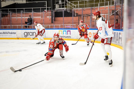 Moras Kalle Miketinac och Almtunas Viktor Hertzberg