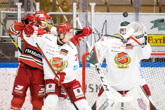 Moras Daniel Ljungren och Almtunas Jakob Ragnarsson