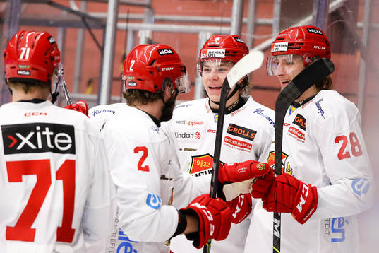 Bläddra bland fler bilder av Ishockey, Hockeyallsvenskan, Mora - Almtuna