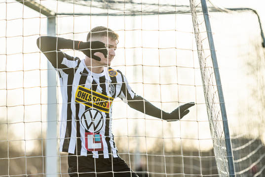 Landskronas Robin Dzabic deppar