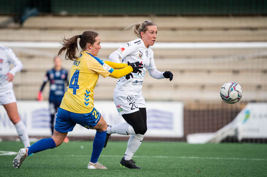 Bröndbys Matilda Kristell och Rosengårds Mia Persson