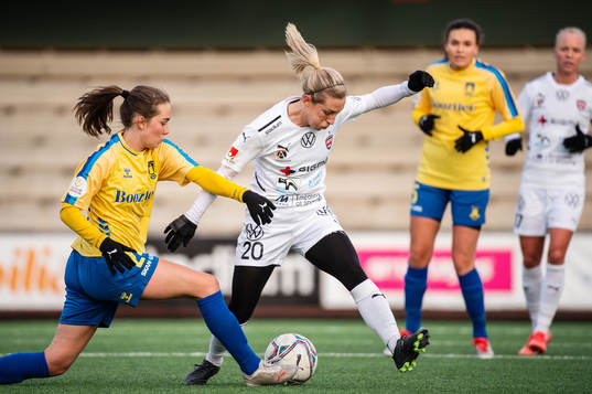 Bröndbys Matilda Kristell och Rosengårds Mia Persson