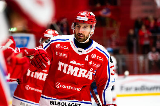 Timrås Albin Lundin jublar
