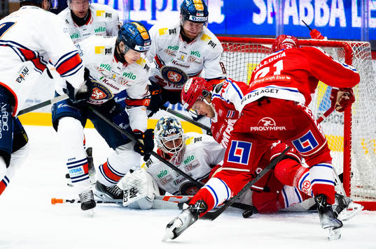Timrås Pontus Åberg  Joey LaLeggia och Växjös målvakt