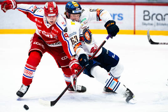 Timrås Sebastian Hartmann och Växjös Michael Krutil