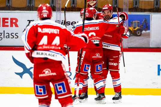 Timrås Tim Erixon jublar
