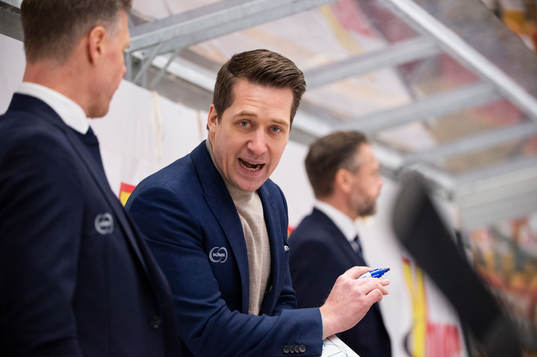 Växjös tränare Sam Hallam