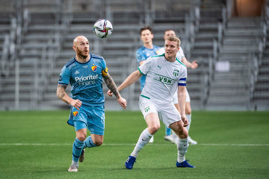 Djurgårdens Magnus Eriksson och Västerås Simon Johansson