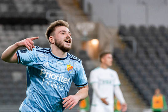 Djurgårdens Albion Ademi jublar
