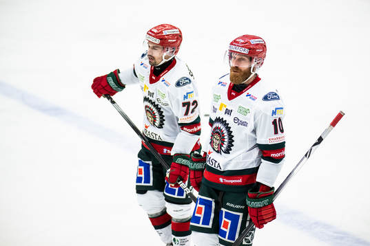 Frölundas Patrik Carlsson och Jens Olsson deppar