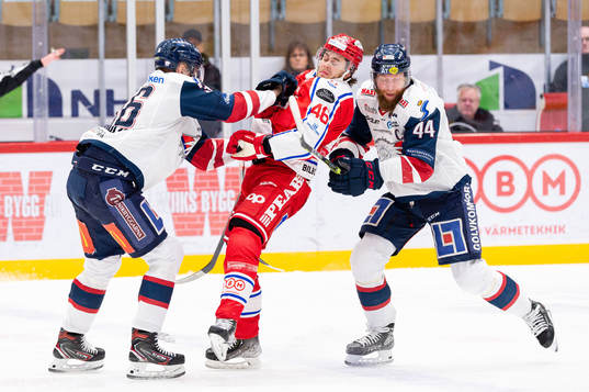 Timrås Pontus Åberg  och Linköpings Jonas Junland