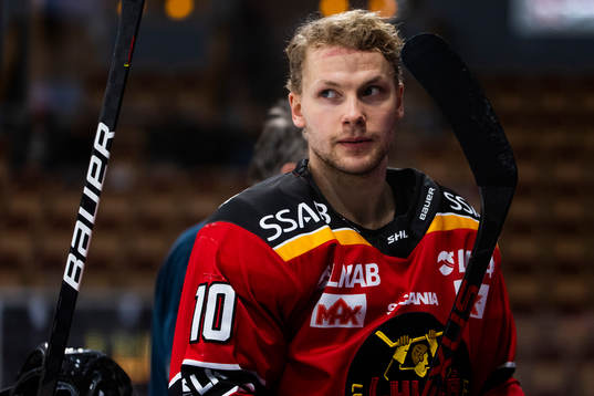 Luleås Einar Emanuelsson utan hjälm