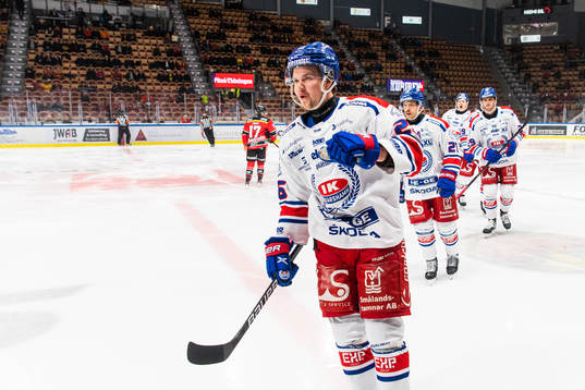 Oskarshamns Lukas Pilö jublar