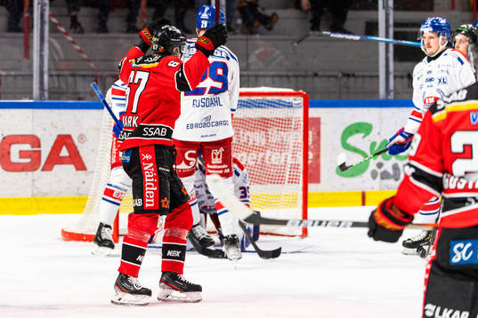 Luleås Linus Omark jublar