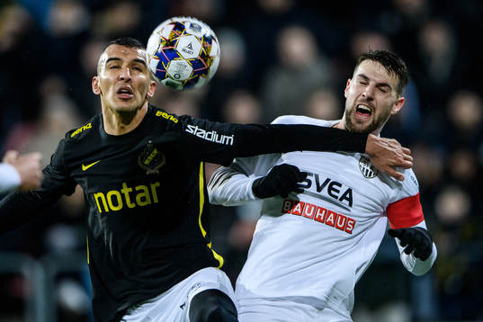 s Nabil Bahoui och Sollentunas Oliver Stojanovic Fredin