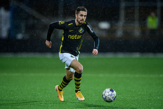 s Zack Elbouzedi