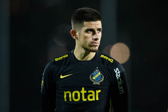 s Nicolas Stefanelli