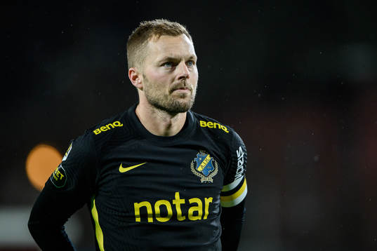 s Sebastian Larsson