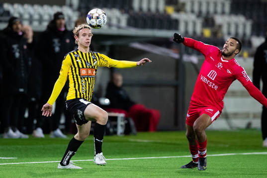 Häckens Vidar Svendsen och Fredrikstads Ayoub Aleesami