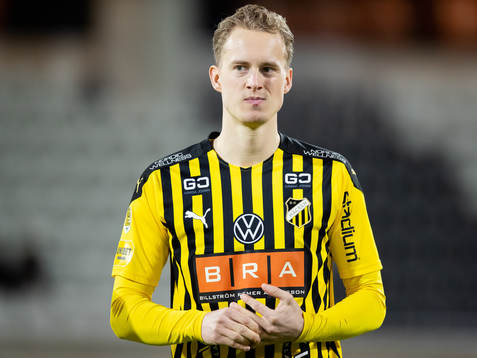 Häckens Gustav Berggren innan träningsmatchen i fotboll