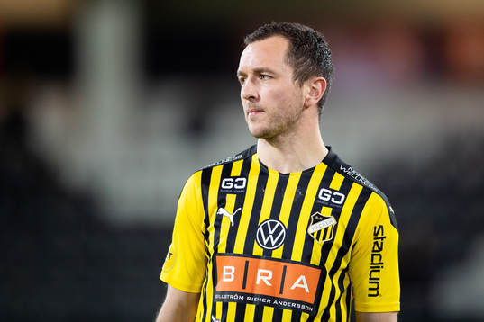 Häckens Even Hovland innan träningsmatchen i fotboll