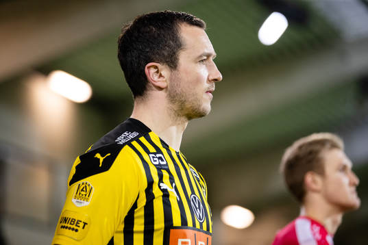 Häckens Even Hovland innan träningsmatchen i fotboll