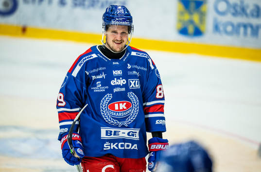 Oskarshamns Patrik Karlqvist jublar