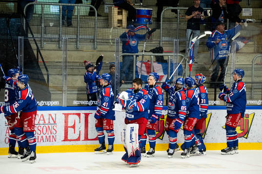 Oskarshamns spelare tackar publiken