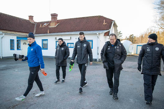 Värnamos William Kenndal, Abdulkarder Awama, assisterande