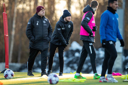 Värnamos assisterande tränare Jonas Thern och tränare