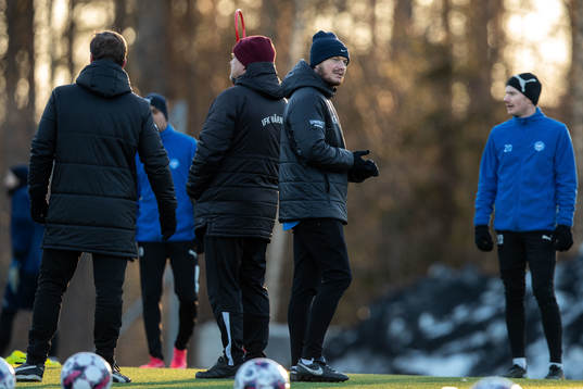 Värnamos assisterande tränare Jonas Thern och tränare