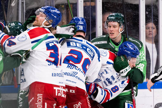 Färjestads Mattias Göransson och Oskarshamns Fredrik