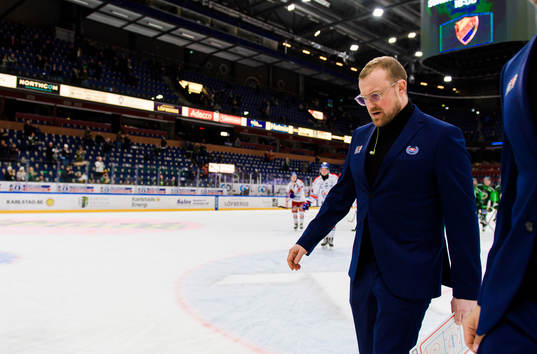 Oskarshamns assisterande tränare Jeff Jakobs deppar