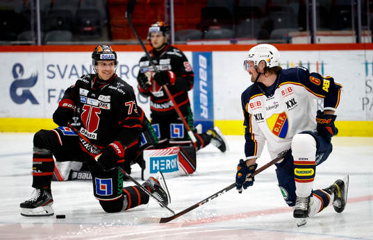 Örebros Oliver Eklind och Djurgårdens Stefan Warg